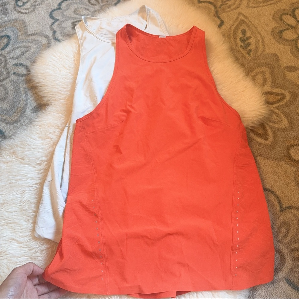 Two Lululemon tank like new